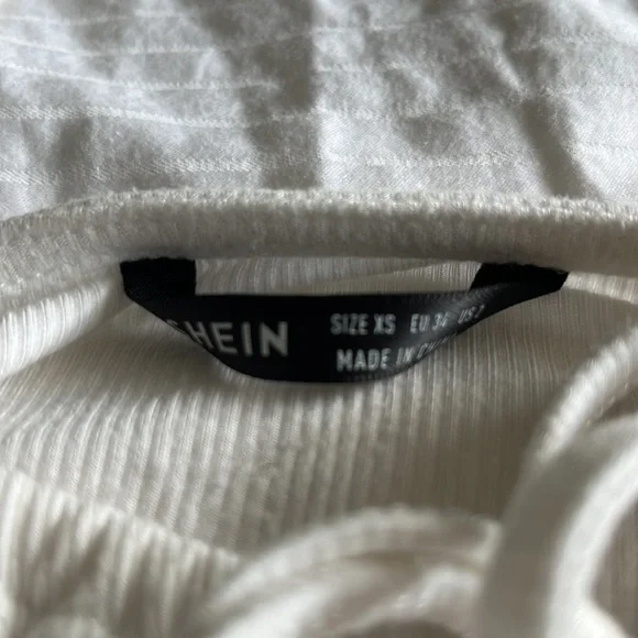 Cropped Shein Tank - Picture 3 of 3